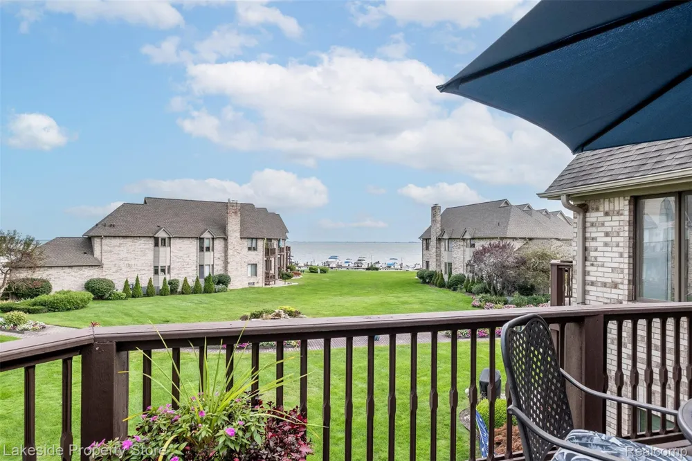 50739 Harbour View Drive New Baltimore City, MI 48047