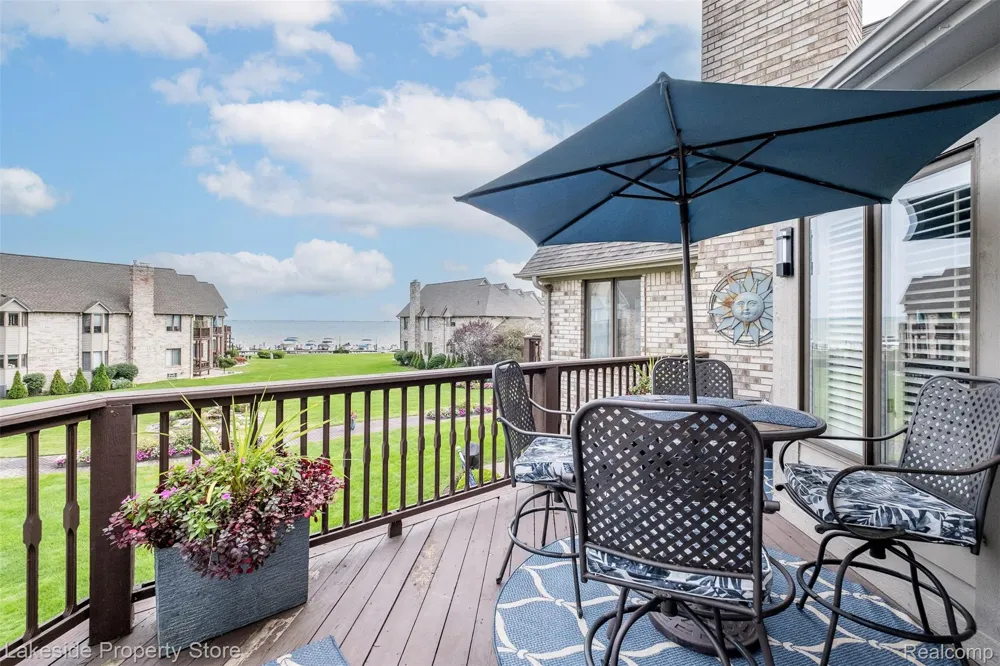 50739 Harbour View Drive New Baltimore City, MI 48047