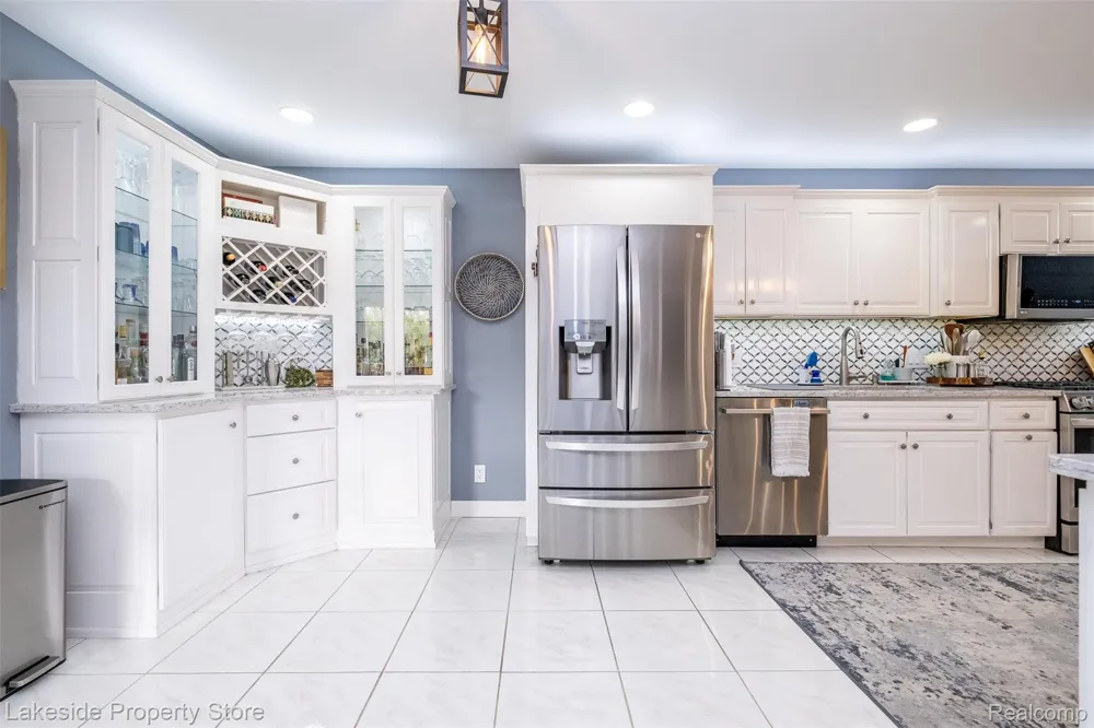 50739 Harbour View Drive New Baltimore City, MI 48047