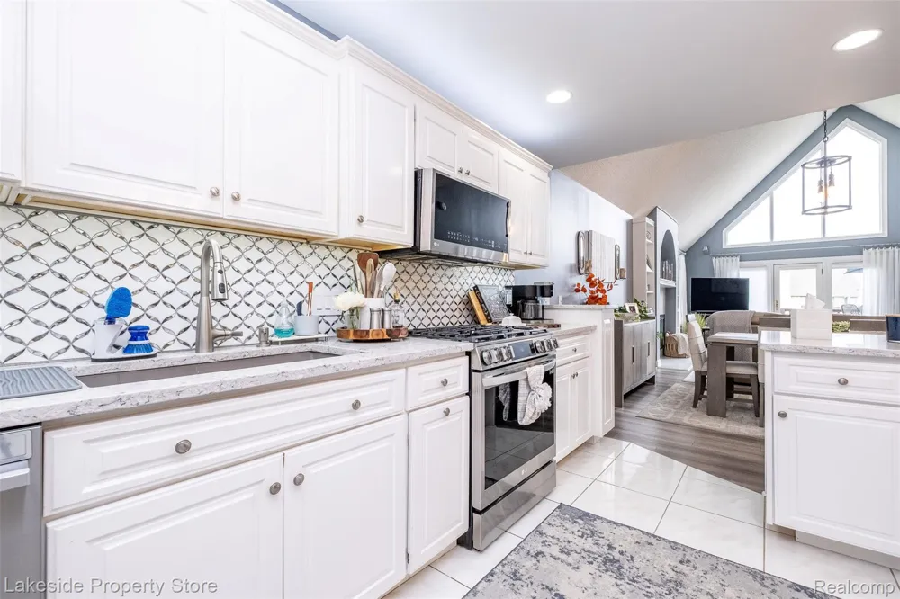 50739 Harbour View Drive New Baltimore City, MI 48047