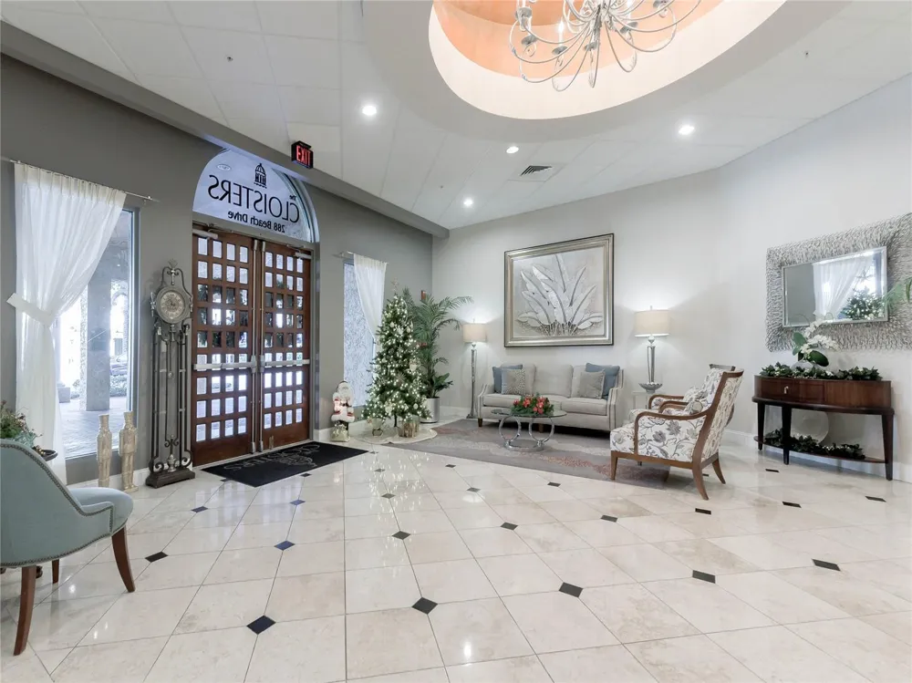 288 BEACH DRIVE NE #6A St Petersburg, FL 33701