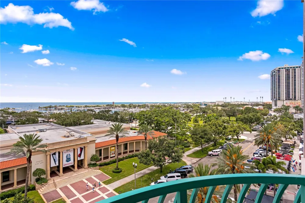 288 BEACH DRIVE NE #6A St Petersburg, FL 33701