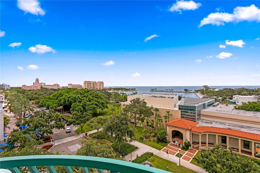 288 BEACH DRIVE NE #6A St Petersburg, FL 33701