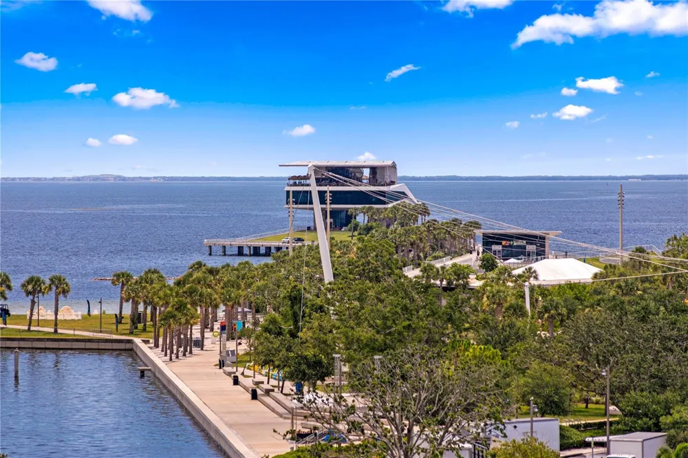 288 BEACH DRIVE NE #6A St Petersburg, FL 33701