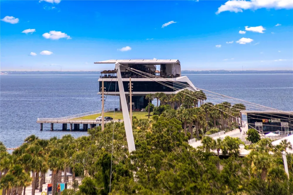 288 BEACH DRIVE NE #6A St Petersburg, FL 33701
