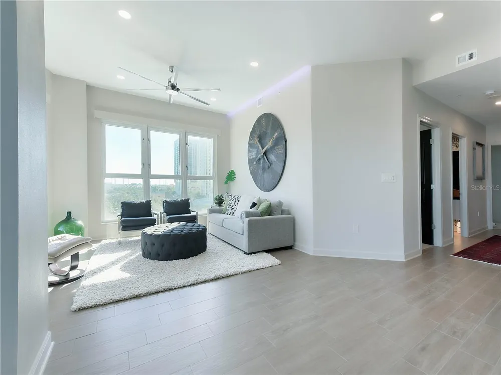288 BEACH DRIVE NE #6A St Petersburg, FL 33701
