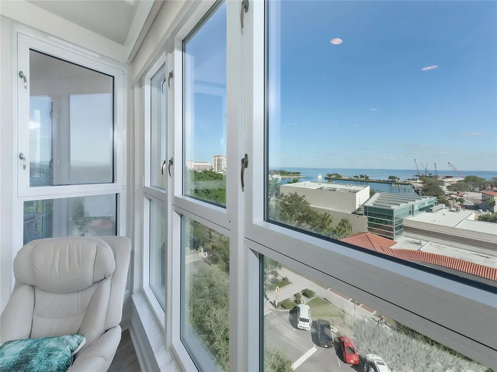 288 BEACH DRIVE NE #6A St Petersburg, FL 33701