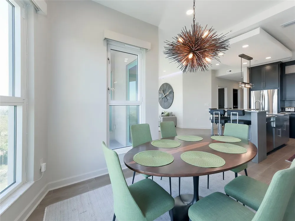 288 BEACH DRIVE NE #6A St Petersburg, FL 33701