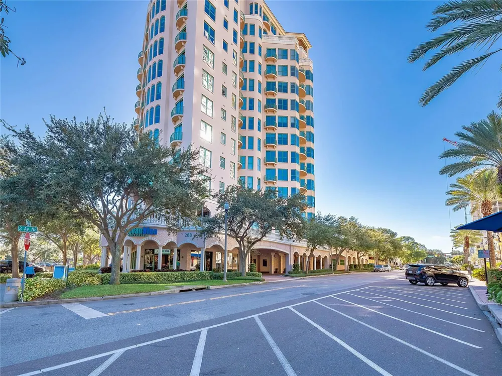 288 BEACH DRIVE NE #6A St Petersburg, FL 33701