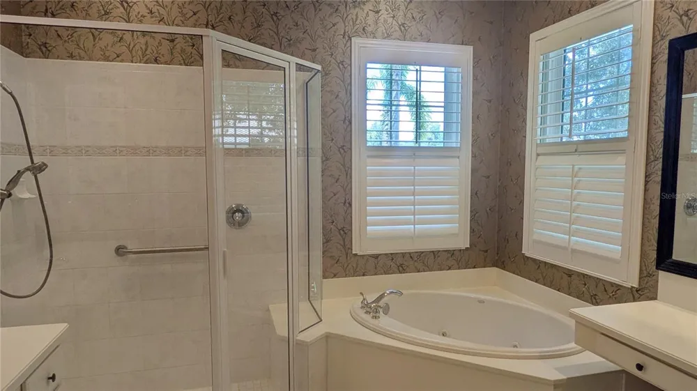 700 SHADOW BAY WAY Osprey, FL 34229