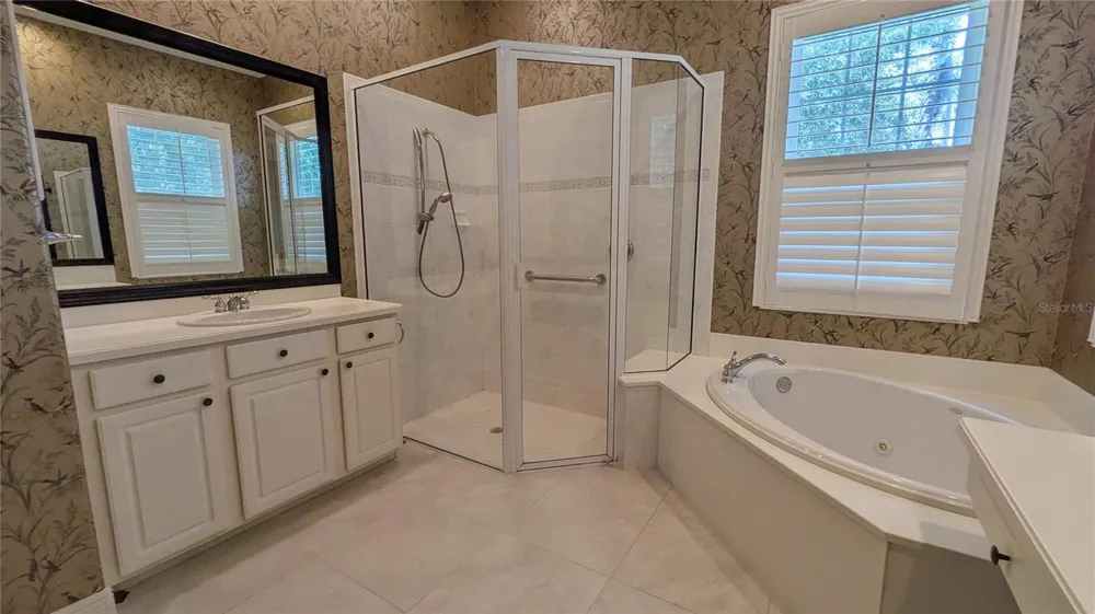 700 SHADOW BAY WAY Osprey, FL 34229