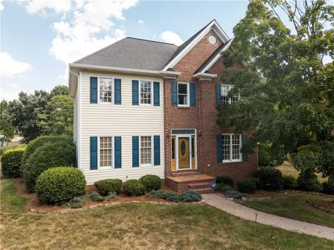 225 Fox Ridge Circle