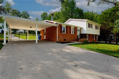 5511 Windemere Circle