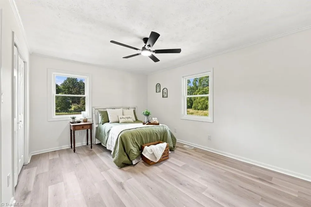 2930 Lake Drive Burlington, NC 27217