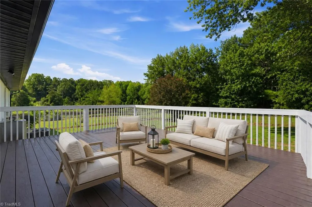 2930 Lake Drive Burlington, NC 27217