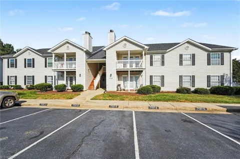 7137 Friendly Avenue #C