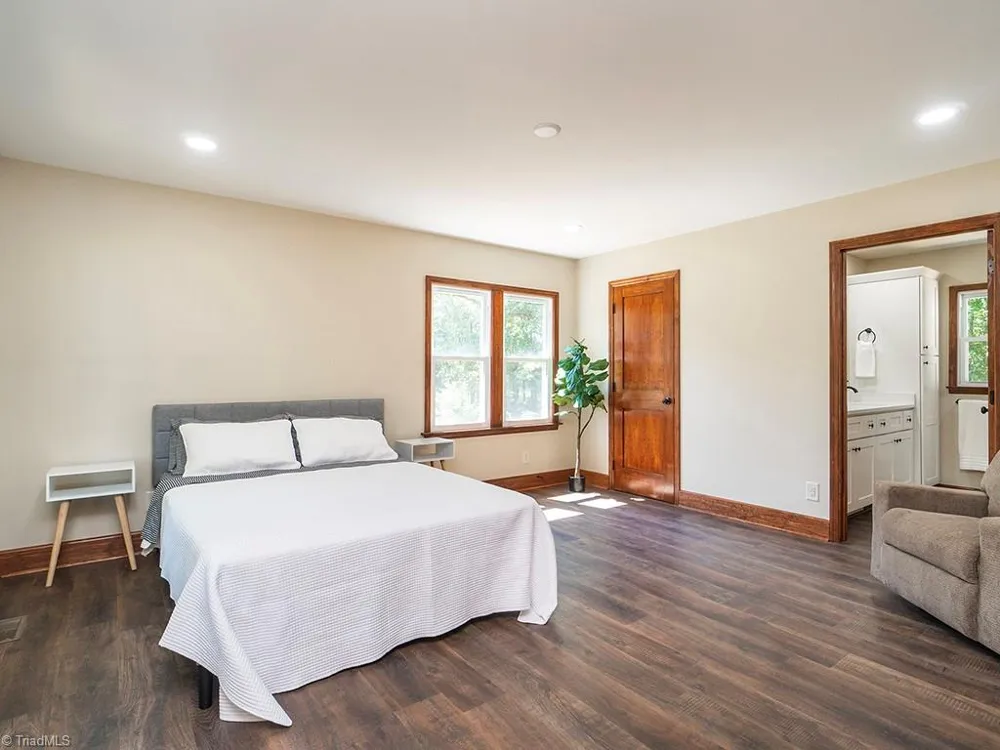 8375 Sylvan Road Liberty, NC 27298