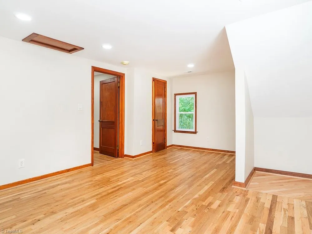 8375 Sylvan Road Liberty, NC 27298