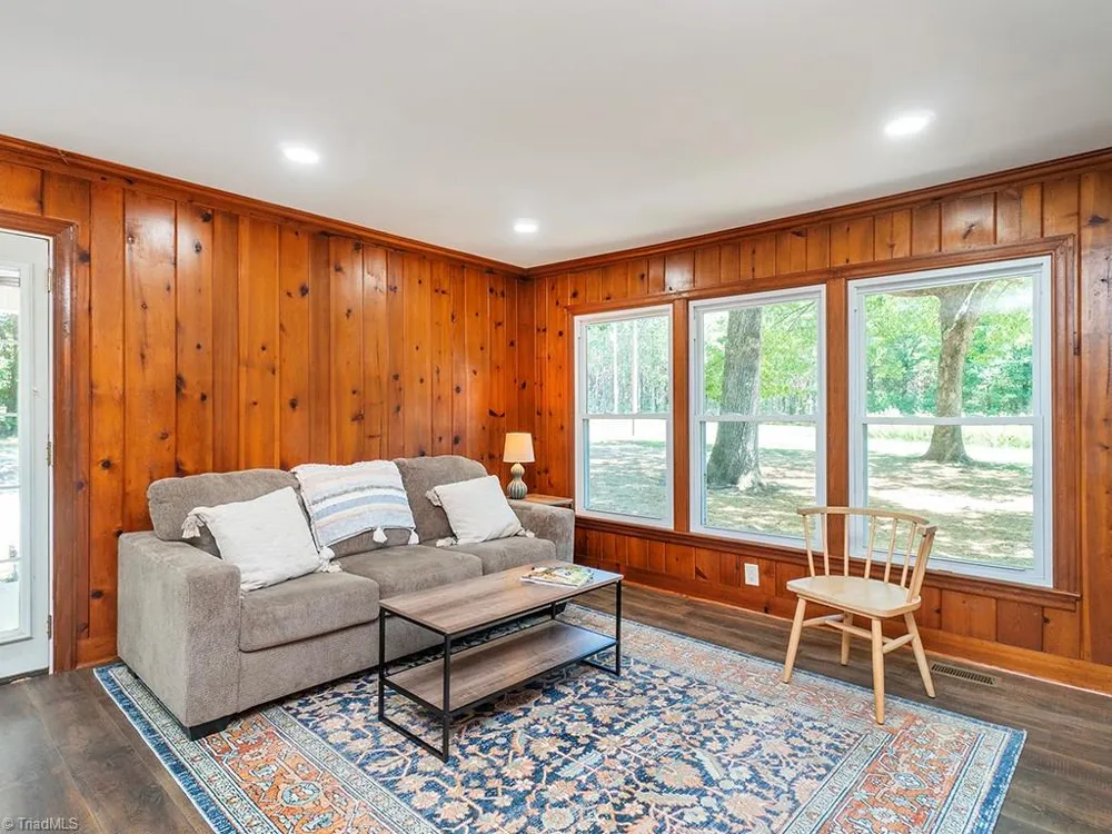 8375 Sylvan Road Liberty, NC 27298