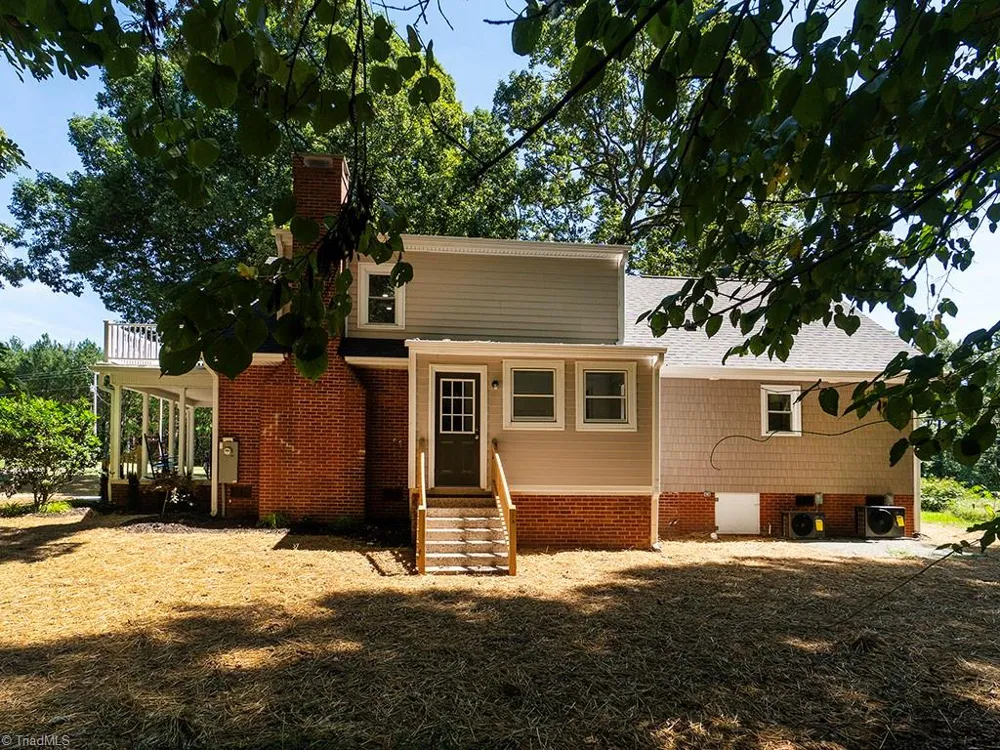 8375 Sylvan Road Liberty, NC 27298