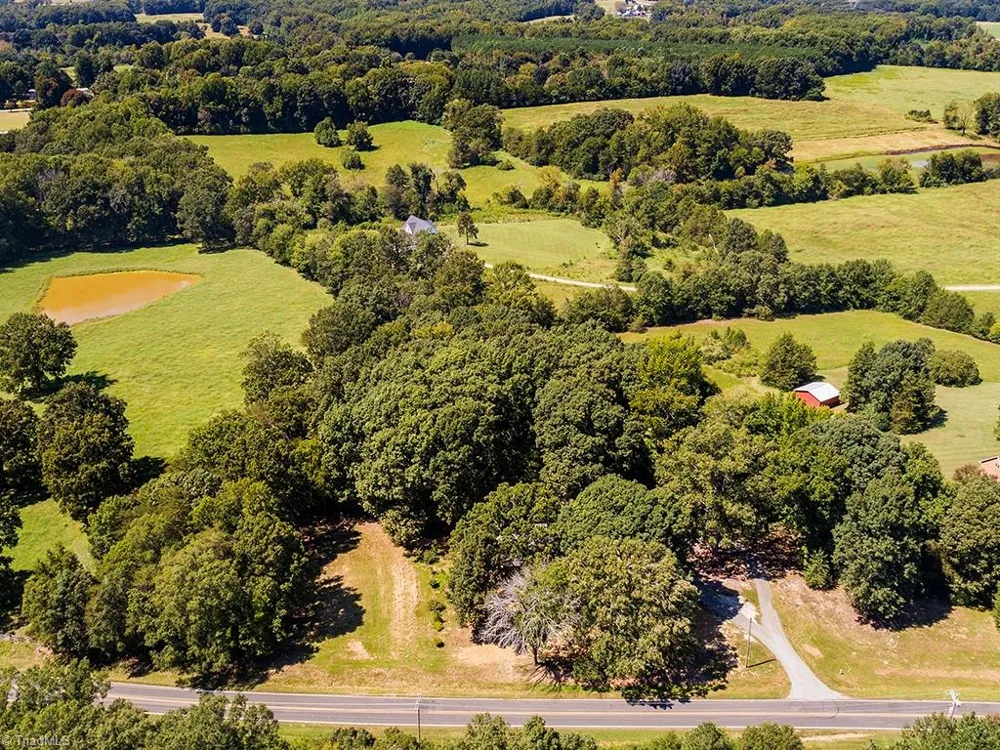 8375 Sylvan Road Liberty, NC 27298