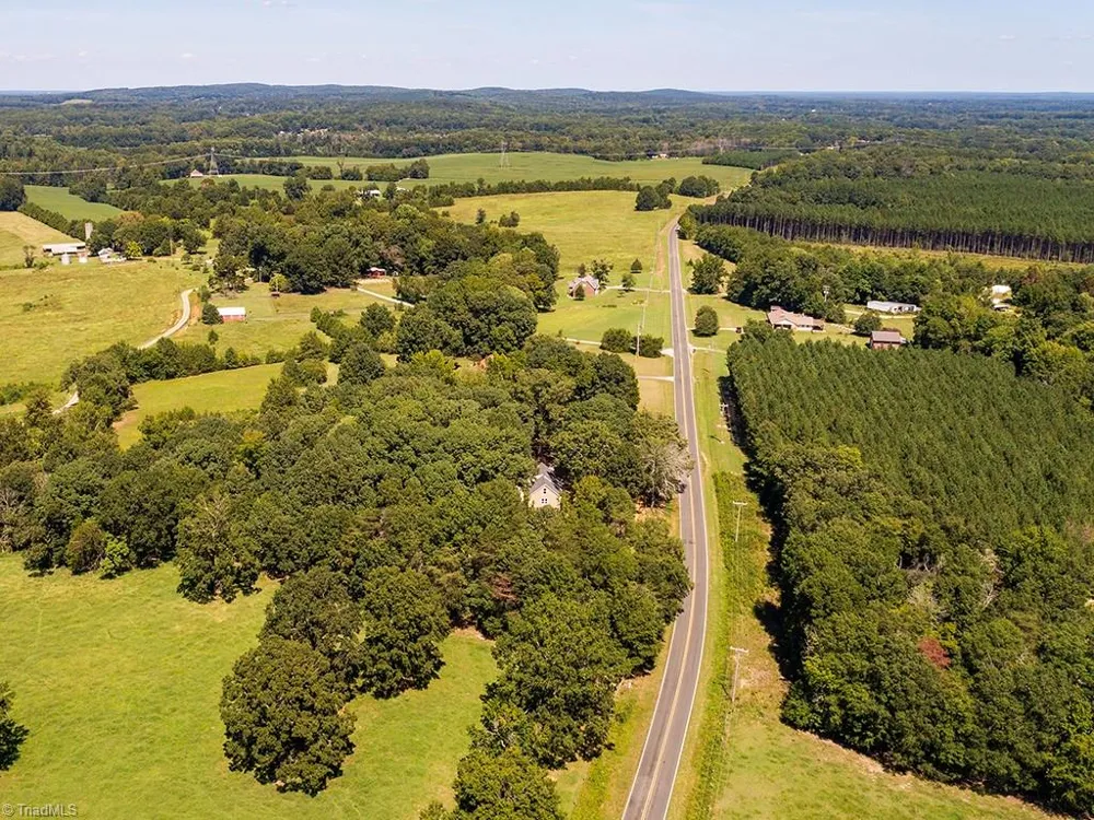 8375 Sylvan Road Liberty, NC 27298