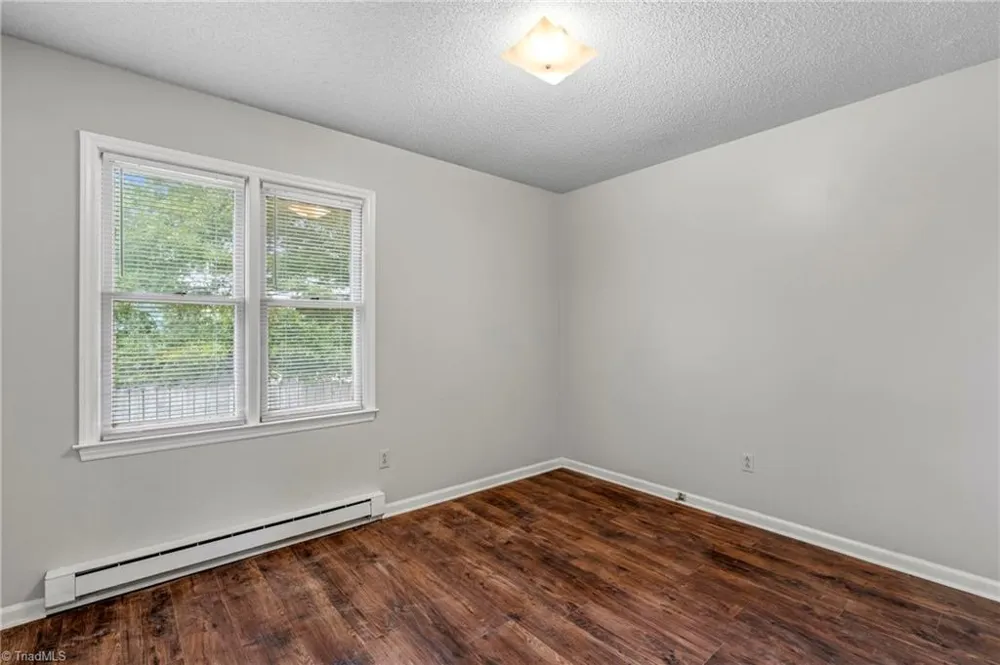 507 3rd Avenue Siler City, NC 27344