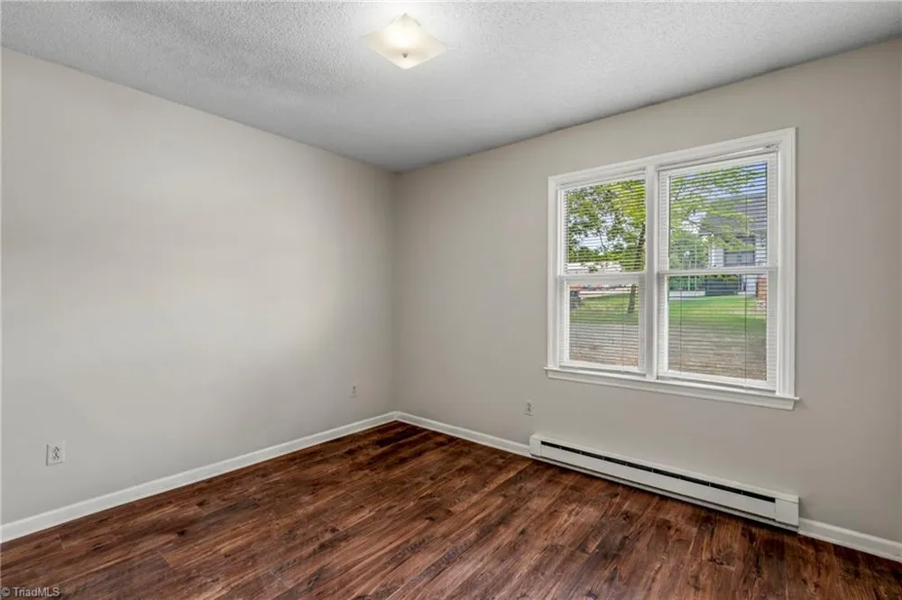 507 3rd Avenue Siler City, NC 27344