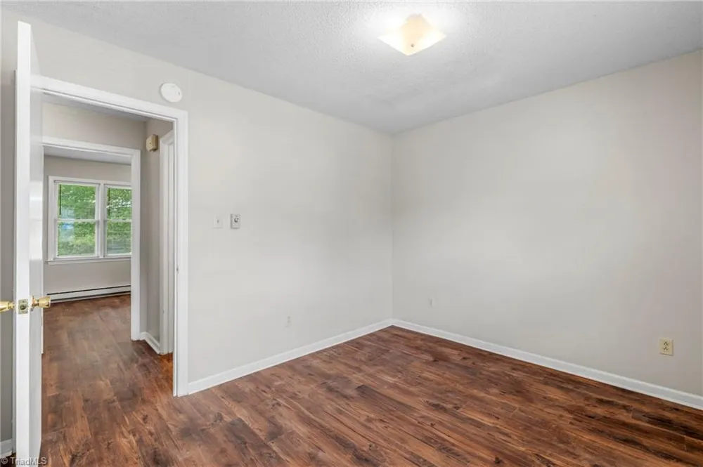 507 3rd Avenue Siler City, NC 27344