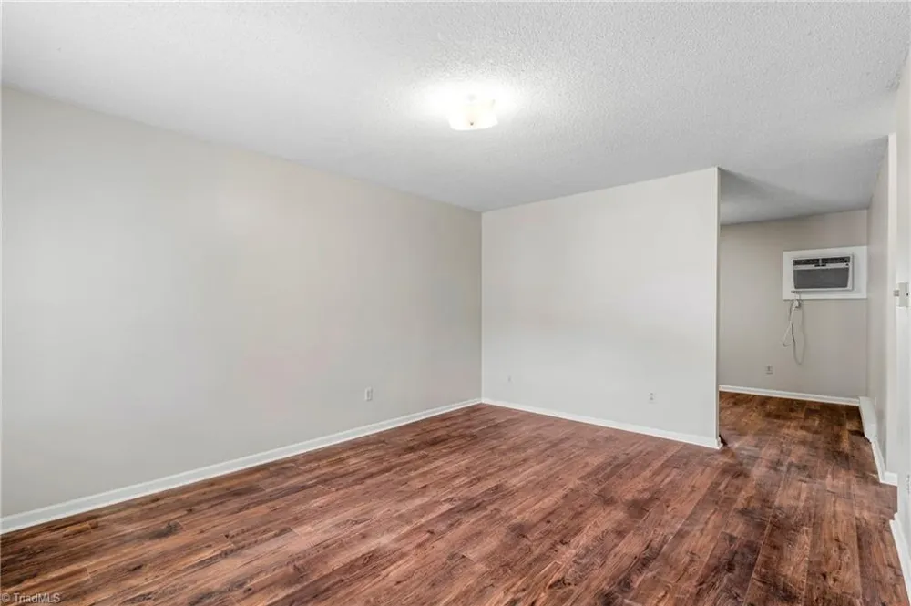 507 3rd Avenue Siler City, NC 27344