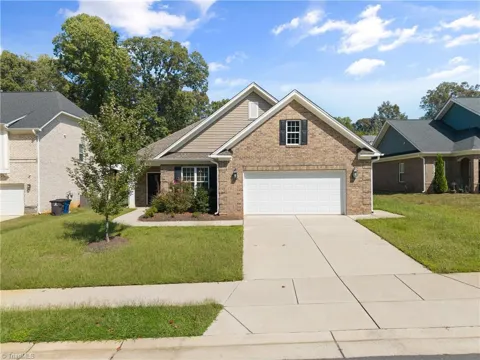 3571 Emmen Court