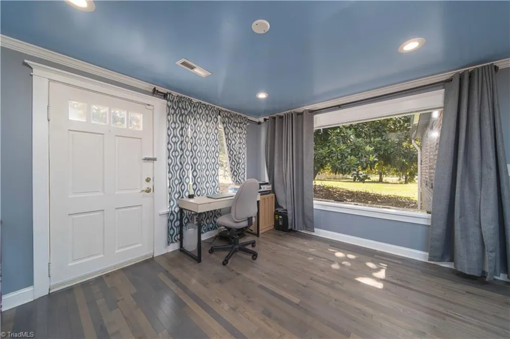 3304 Heitman Drive Winston-Salem, NC 27107