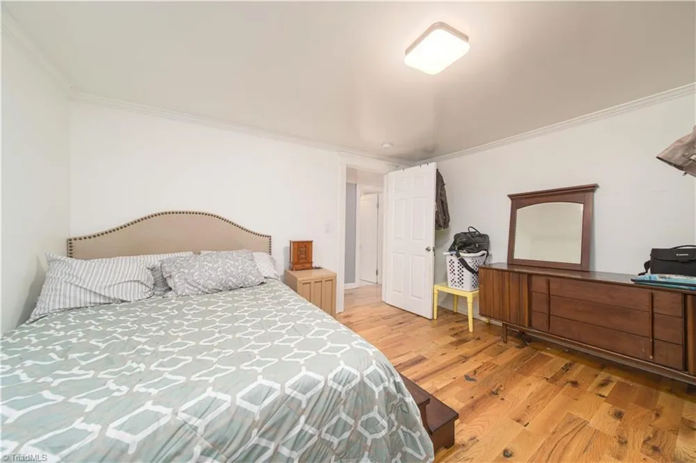 3304 Heitman Drive Winston-Salem, NC 27107