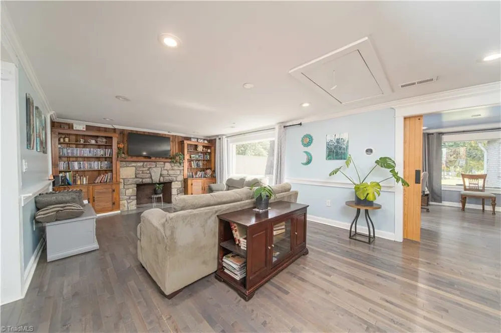 3304 Heitman Drive Winston-Salem, NC 27107