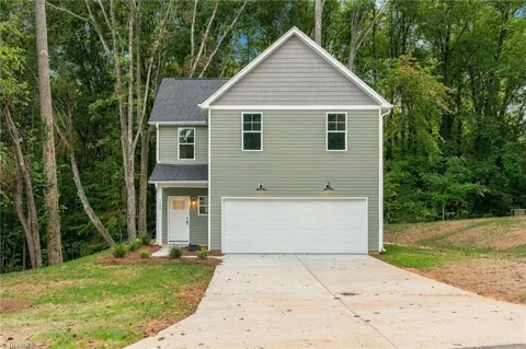 4450 Fernbrook Drive