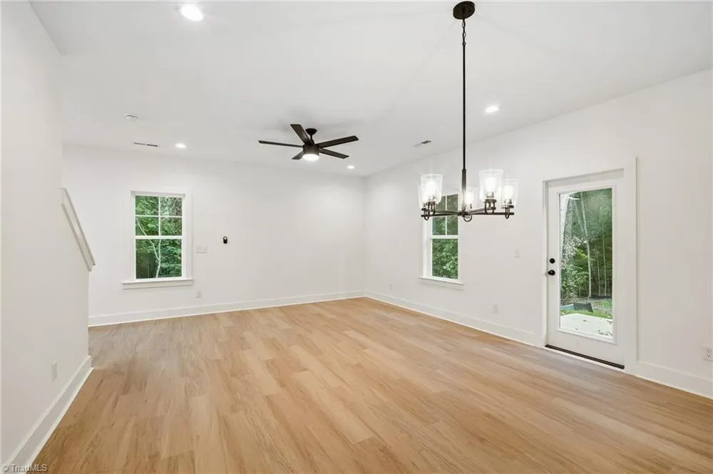 4450 Fernbrook Drive Winston-Salem, NC 27127