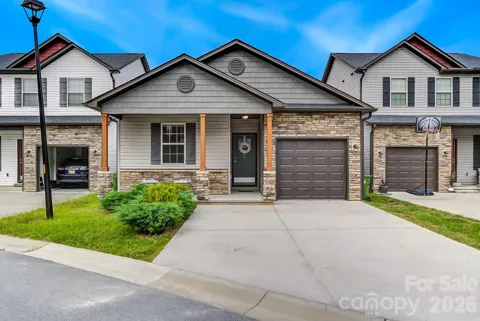 91 Cardwell Lane