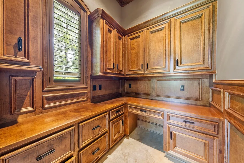 3 Pendleton Park Point The Woodlands, TX 77382