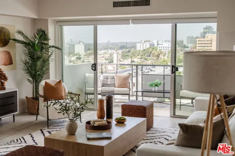 1155 La Cienega