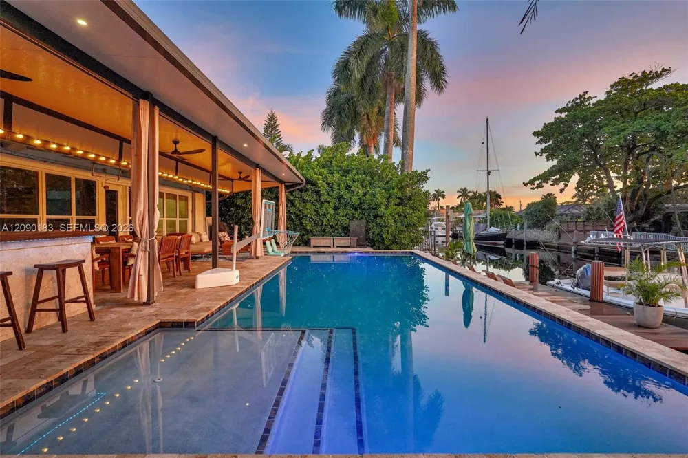 2513 Flamingo Ln Fort Lauderdale, FL 33312