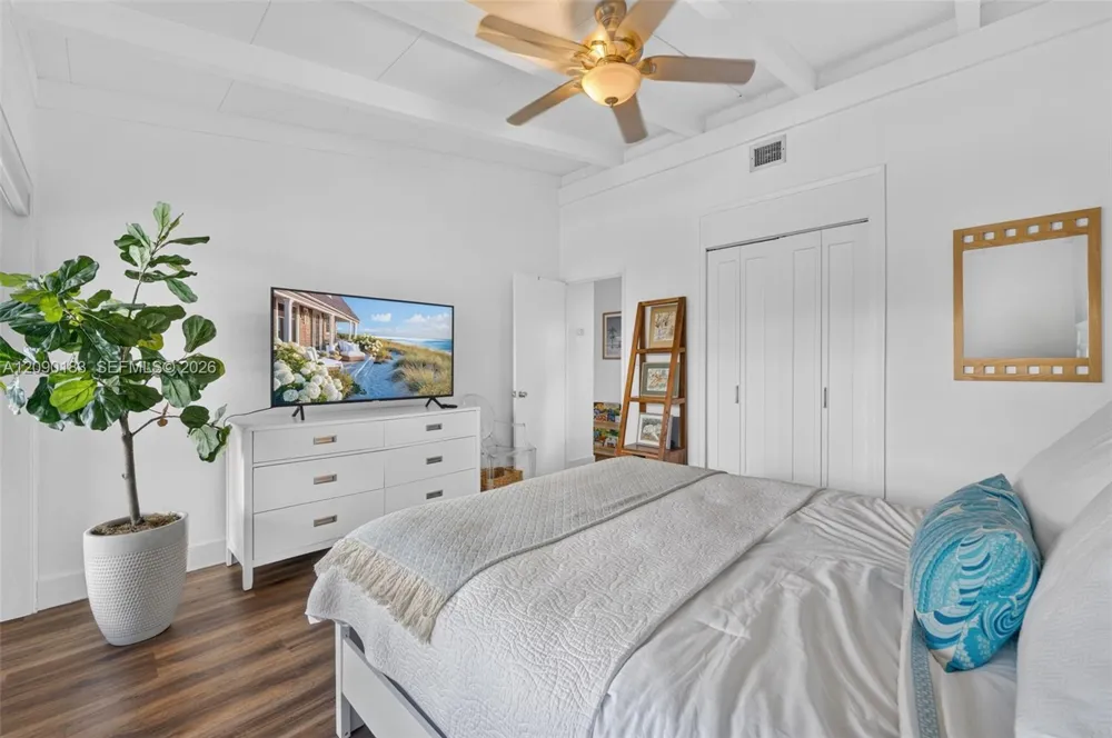 2513 Flamingo Ln Fort Lauderdale, FL 33312