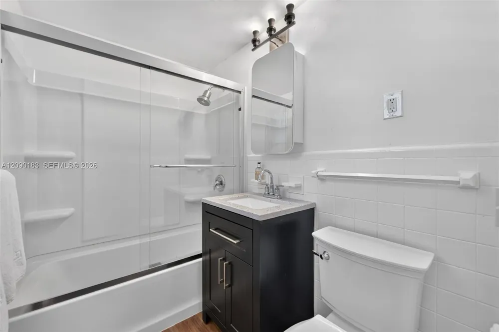 2513 Flamingo Ln Fort Lauderdale, FL 33312