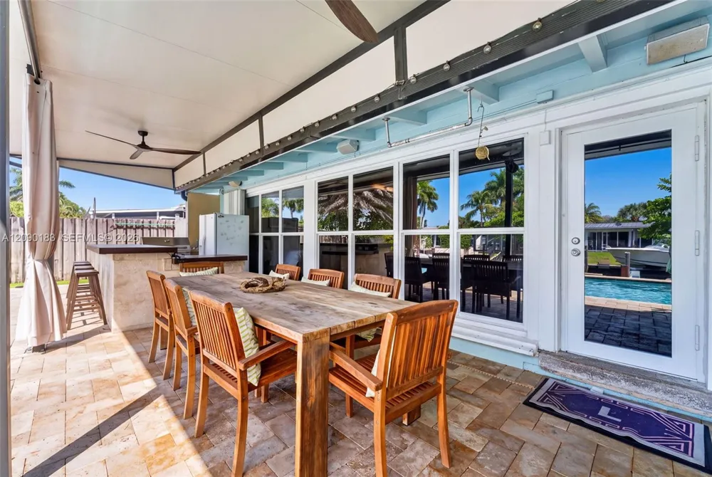 2513 Flamingo Ln Fort Lauderdale, FL 33312
