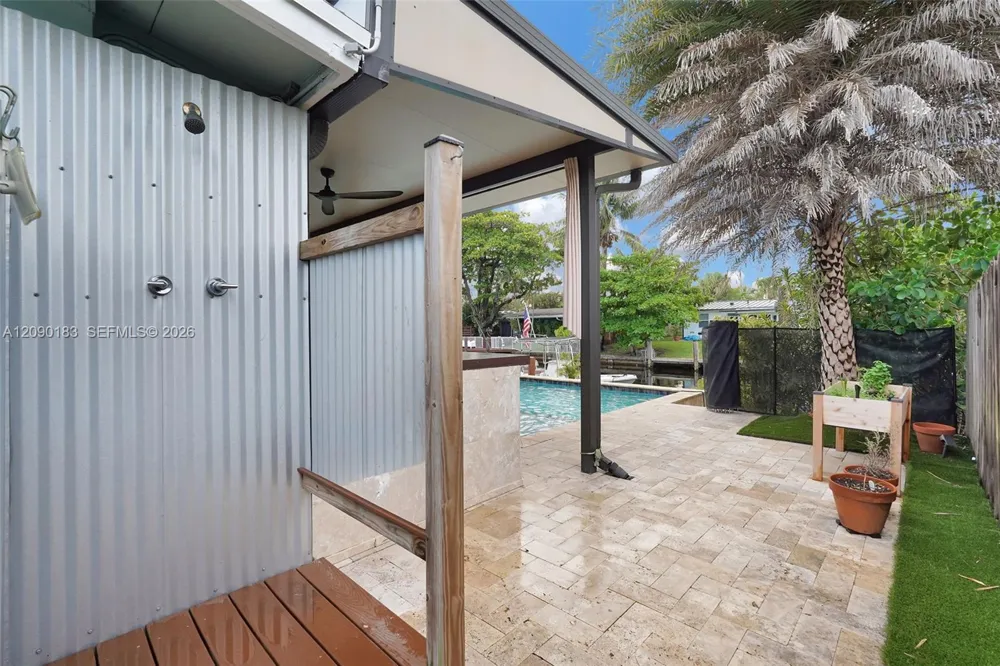2513 Flamingo Ln Fort Lauderdale, FL 33312