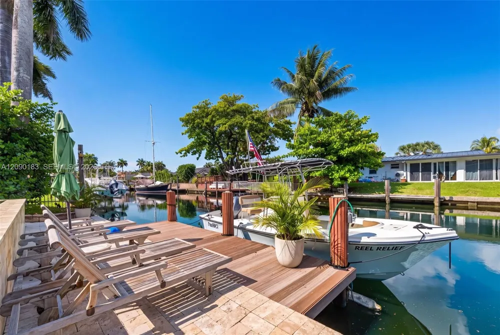 2513 Flamingo Ln Fort Lauderdale, FL 33312