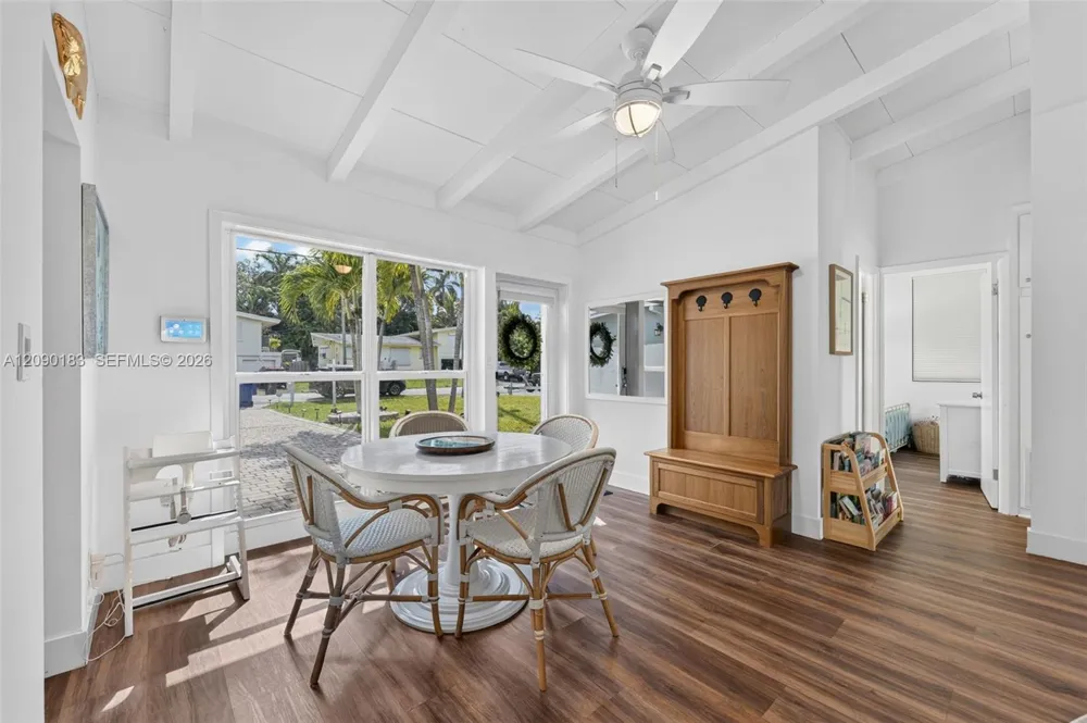 2513 Flamingo Ln Fort Lauderdale, FL 33312