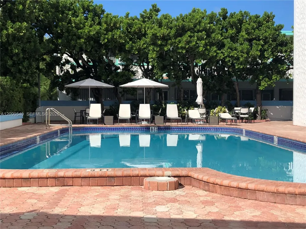 6450 Collins Ave #609 Miami Beach, FL 33141