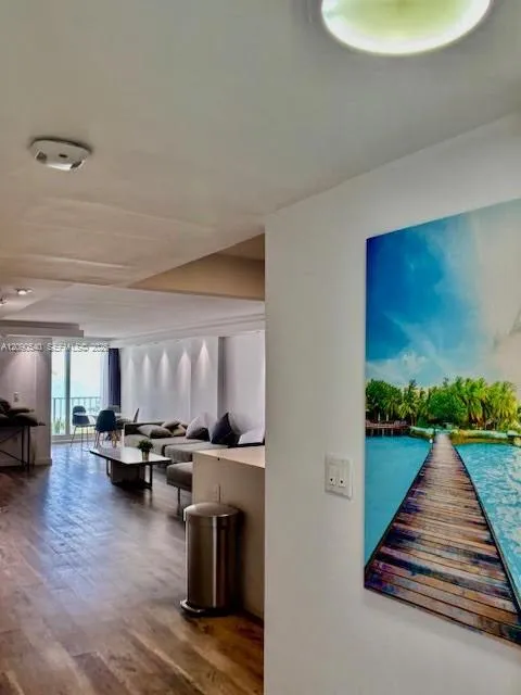 6450 Collins Ave #609 Miami Beach, FL 33141