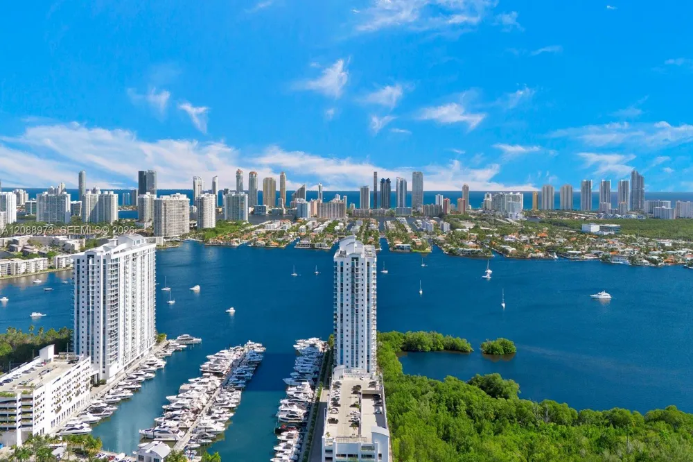 17111 Biscayne Blvd #2210 North Miami Beach, FL 33160