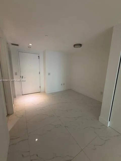 650 NE 32nd St #4406 Miami, FL 33137